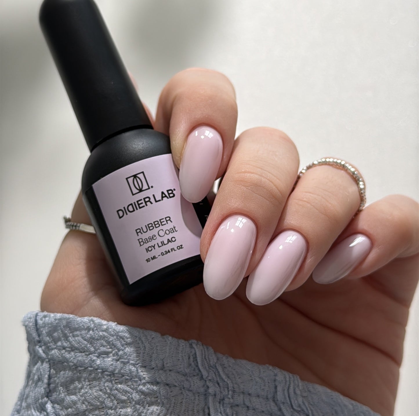 Geelilakka, Rubber base coat, icy lilac, 10ml